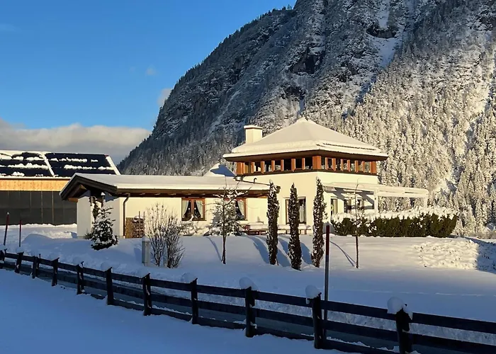 Casa vacanze Leutasch With Trail & Mountain Views *