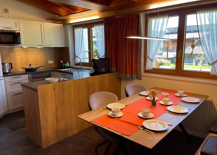 Leutasch With Trail & Mountain Views لوتاش