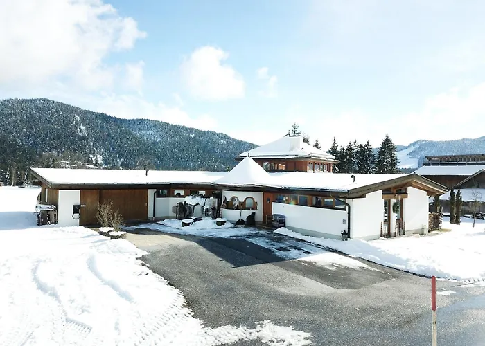 Leutasch With Trail & Mountain Views * لوتاش