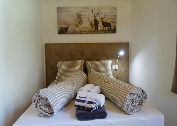 Leutasch With Trail & Mountain Views Vakantiehuis *